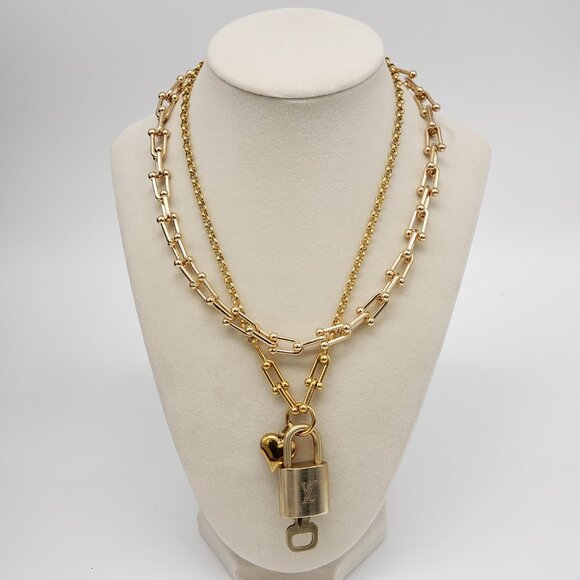 Authentic Louis Vuitton Gold Padlock w/ Unbranded Fashion Stainless Steel Chain - Picture 1 of 7